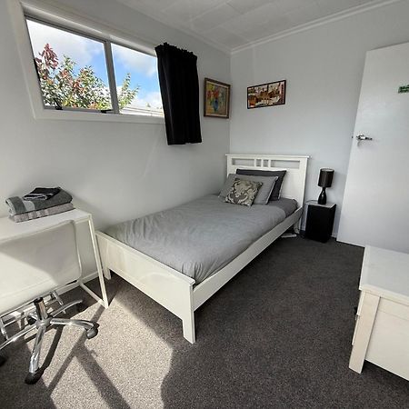 Inglewood Shared Home Bnb New Plymouth Exteriör bild